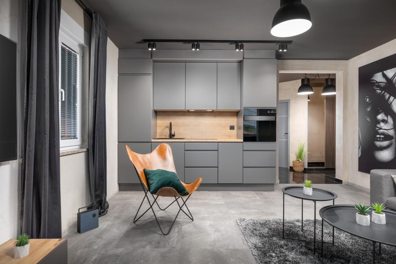 Luxury Elit Apartment 普拉 外观 照片